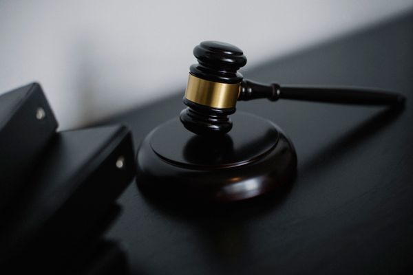 Comment engager un avocat pour procédure prud'hommes à versailles ?